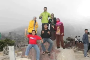 Liburan di Gunung Tangkuban Perahu 1 tangkuban perahu
