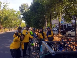 Tips Bersepeda, perhatikan 3 hal ini 2 Bersama